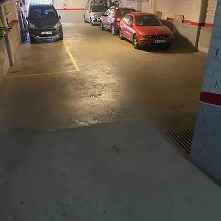 Big Family Terrassa Parking And Noise Free Apartment Exterior photo
