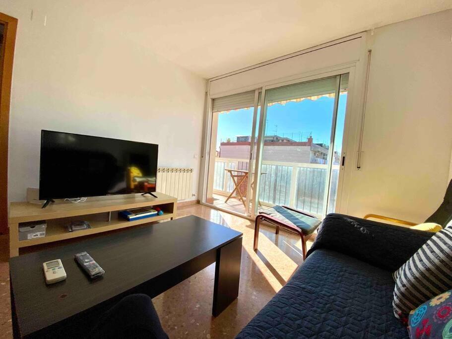 Apartment Big Family Parking And Noise Free